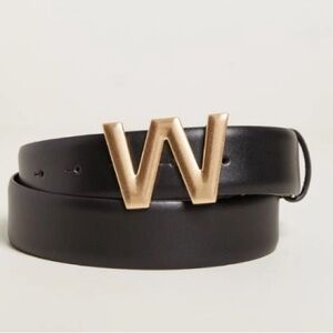 NWTWeekend Max Mara Label-cut Logo Leather Belt Size: Small All Seasons